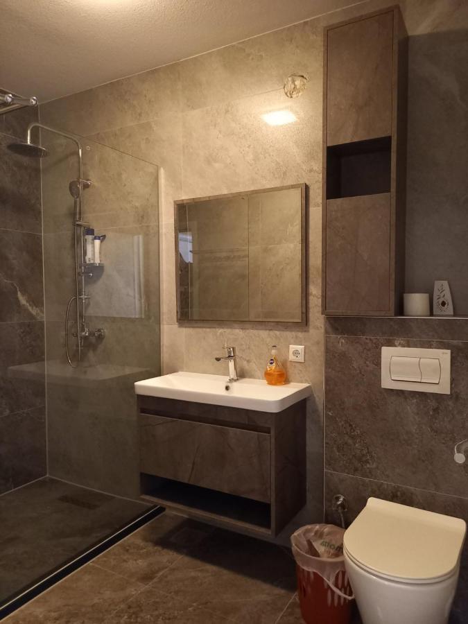 Hotel Centrum Kosovska Mitrovica Luaran gambar