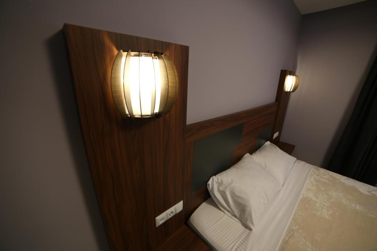 Hotel Centrum Kosovska Mitrovica Luaran gambar